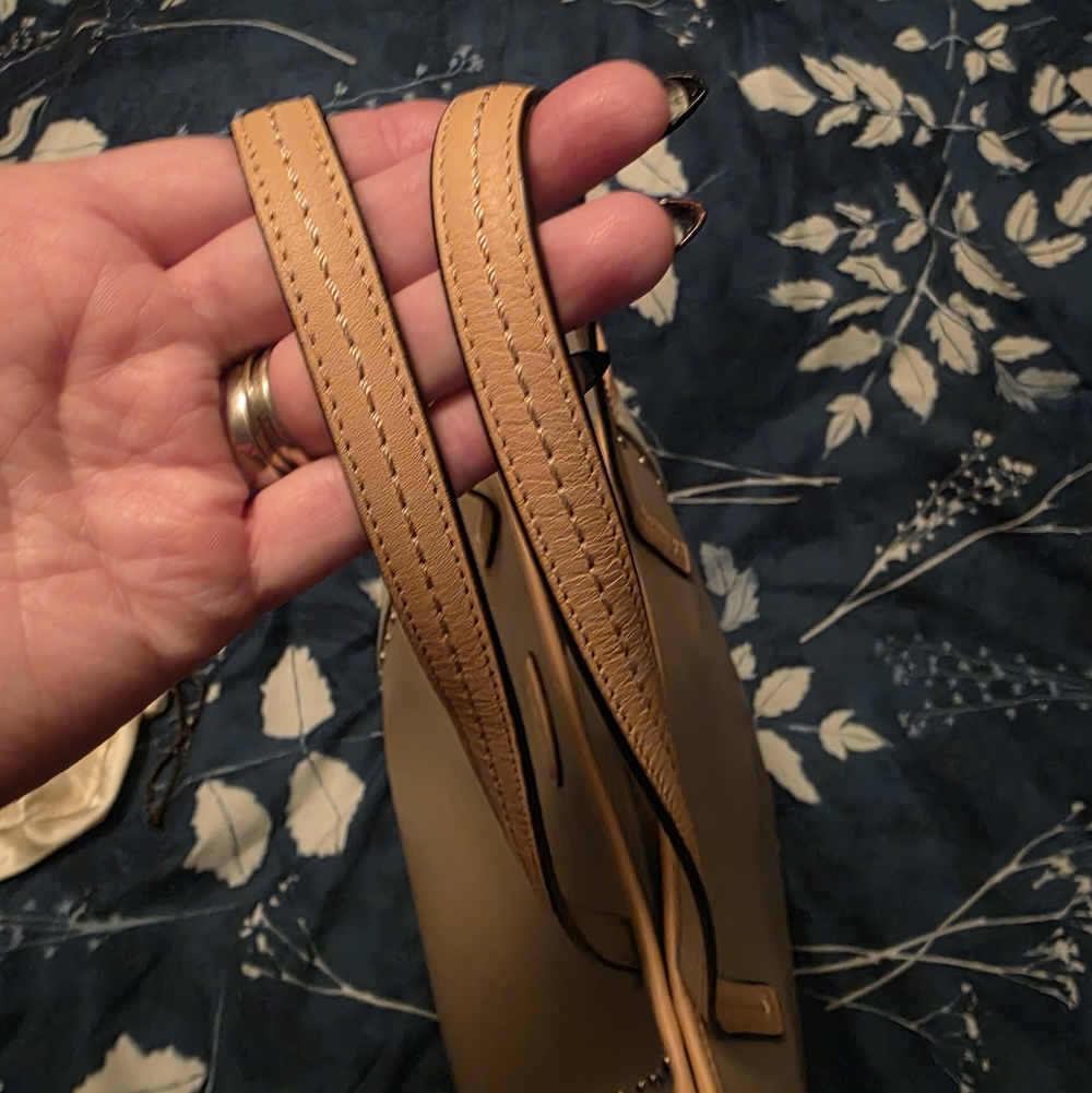 Coach Tan and Cream Women's Tote Bag - Picture 10 of 12